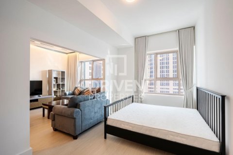 Apartment in Jumeirah Lake Towers, Dubai 2 bedrooms, 106 sq.m. № 64894 - photo 8