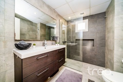 Villa en Meadows, Dubai, 5 dormitorios, 540.05 m², № 119696 - foto 6