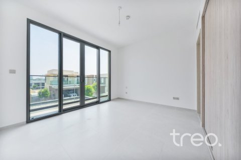 Villa à Dubai, 5 chambres, 441.29 m², № 119697 - photo 18
