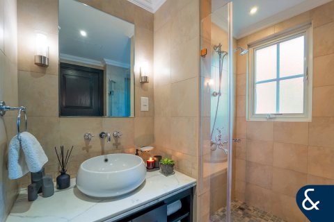 Villa en Jumeirah Golf Estates, Dubai, 4 dormitorios, 357 m², № 98675 - foto 14