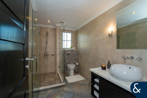 Villa en Jumeirah Golf Estates, Dubai, 4 dormitorios, 357 m², № 98675 - foto 16