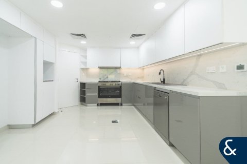 Villa in Maeen, The Lakes, Dubai 3 bedrooms, 341 sq.m. № 98682 - photo 5