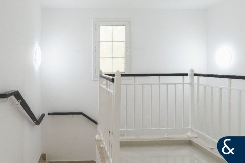 Villa in Maeen, The Lakes, Dubai 3 bedrooms, 341 sq.m. № 98682 - photo 7