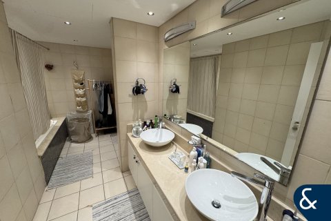 Apartment in Shoreline Apartments, Palm Jumeirah, Dubai 2 bedrooms, 185 sq.m. № 98683 - photo 11