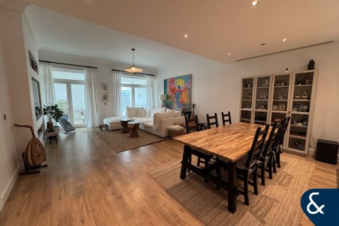 Apartment in Shoreline Apartments, Palm Jumeirah, Dubai 2 bedrooms, 185 sq.m. № 98683 - photo 1