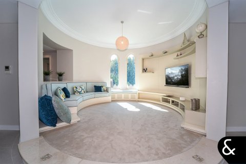 Villa en Victory Heights, Dubai Sports City, Dubai, 6 dormitorios, 760 m², № 98676 - foto 10