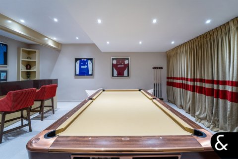 Villa en Victory Heights, Dubai Sports City, Dubai, 6 dormitorios, 760 m², № 98676 - foto 20