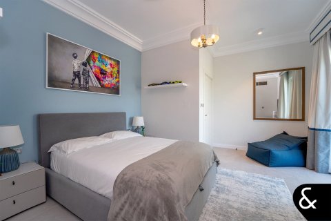 Villa en Victory Heights, Dubai Sports City, Dubai, 6 dormitorios, 760 m², № 98676 - foto 14