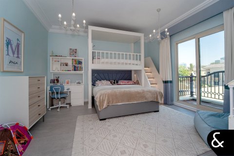 Villa en Victory Heights, Dubai Sports City, Dubai, 6 dormitorios, 760 m², № 98676 - foto 17