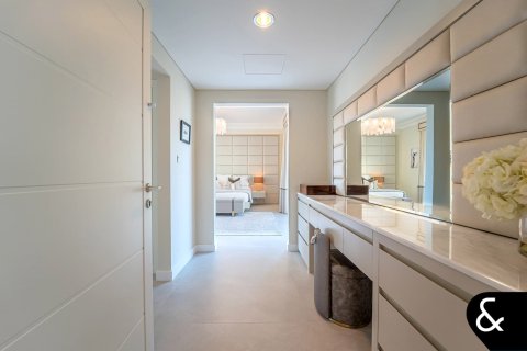 Villa en Victory Heights, Dubai Sports City, Dubai, 6 dormitorios, 760 m², № 98676 - foto 12