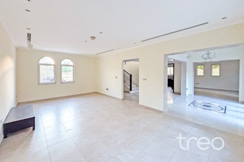 Villa à Legacy, Jumeirah Park, Dubai, 3 chambres, 284.56 m², № 119776 - photo 3