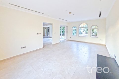 Villa à Legacy, Jumeirah Park, Dubai, 3 chambres, 284.56 m², № 119776 - photo 4