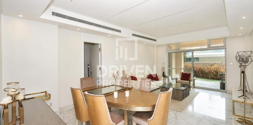 Apartment in Downtown Dubai (Downtown Burj Dubai), Dubai 2 bedrooms, 163.32 sq.m. № 128037