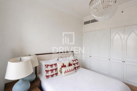 Apartment in Downtown Dubai (Downtown Burj Dubai), Dubai 2 bedrooms, 163.32 sq.m. № 128037 - photo 11