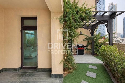 Apartment in Downtown Dubai (Downtown Burj Dubai), Dubai 2 bedrooms, 163.32 sq.m. № 128037 - photo 15