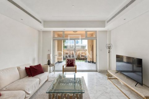 Apartment in Downtown Dubai (Downtown Burj Dubai), Dubai 2 bedrooms, 163.32 sq.m. № 128037 - photo 3