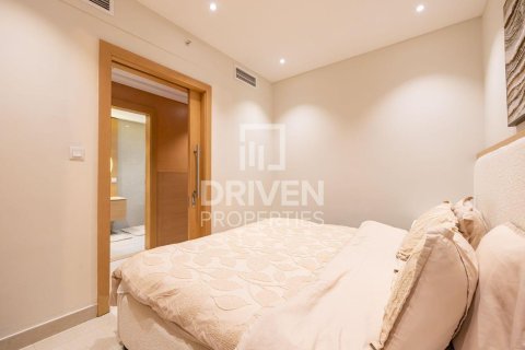 Apartamento en The Residences, Downtown Dubai (Downtown Burj Dubai), Dubai, estudio, 85.75 m², № 128038 - foto 9