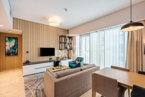 Apartment in Montrose Residence, Dubai Science Park, Dubai 1 bedroom, 70.98 sq.m. № 128036 - photo 3