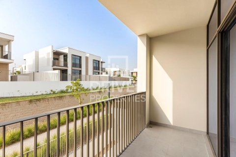 Villa in Al Furjan, Dubai 4 bedrooms, 577 sq.m. № 86354 - photo 9