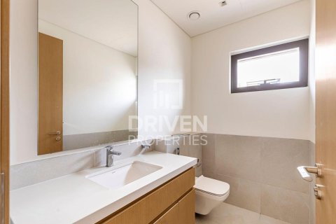 Villa in Al Furjan, Dubai 4 bedrooms, 577 sq.m. № 86354 - photo 15