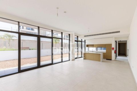 Villa in Al Furjan, Dubai 4 bedrooms, 577 sq.m. № 86354 - photo 8