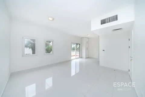 Villa in Meadows 1, Meadows, Dubai 6 bedrooms, 457 sq.m. № 122936 - photo 11