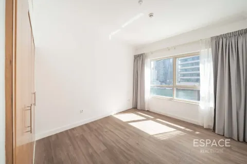 Apartment in Dubai Marina, Dubai 3 bedrooms, 181 sq.m. № 122937 - photo 9