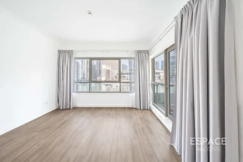 Apartment in Dubai Marina, Dubai 3 bedrooms, 181 sq.m. № 122937 - photo 12