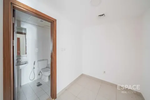 Apartment in Dubai Marina, Dubai 3 bedrooms, 181 sq.m. № 122937 - photo 17