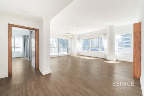 Apartment in Dubai Marina, Dubai 3 bedrooms, 181 sq.m. № 122937 - photo 6
