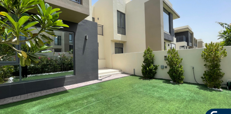 Villa en Maple 1, Dubai Hills Estate, Dubai, 3 dormitorios, 207 m², № 75901