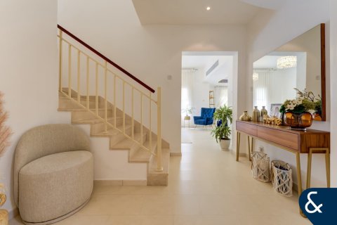 Villa en Springs 10, The Springs, Dubai, 3 dormitorios, 290 m², № 75896 - foto 2
