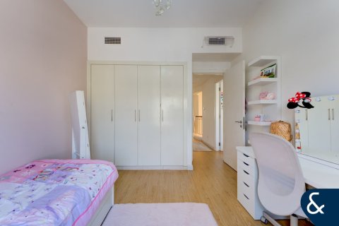 Villa en Springs 10, The Springs, Dubai, 3 dormitorios, 290 m², № 75896 - foto 7