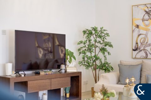 Villa en Springs 10, The Springs, Dubai, 3 dormitorios, 290 m², № 75896 - foto 17