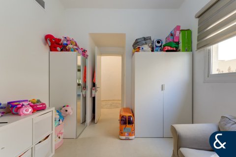 Villa en Springs 10, The Springs, Dubai, 3 dormitorios, 290 m², № 75896 - foto 26