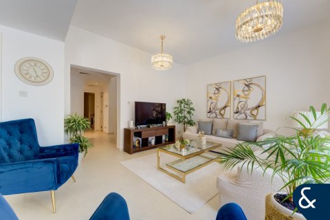 Villa en Springs 10, The Springs, Dubai, 3 dormitorios, 290 m², № 75896 - foto 21
