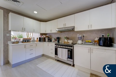 Villa en Springs 10, The Springs, Dubai, 3 dormitorios, 290 m², № 75896 - foto 27