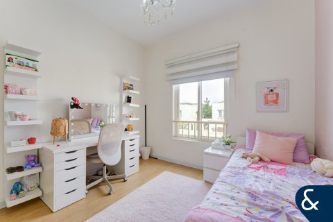 Villa en Springs 10, The Springs, Dubai, 3 dormitorios, 290 m², № 75896 - foto 6