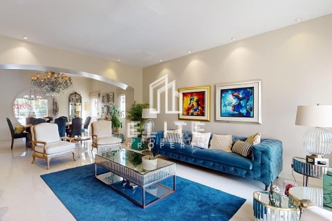Villa en Meadows, Dubai, 4 dormitorios, № 42168 - foto 22