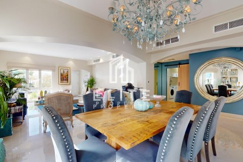 Villa en Meadows, Dubai, 4 dormitorios, № 42168 - foto 24