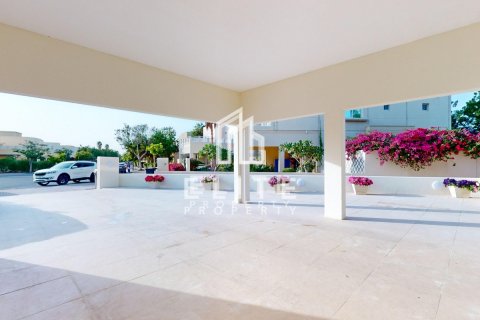 Villa en Meadows, Dubai, 4 dormitorios, № 42168 - foto 21