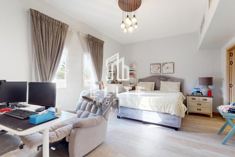 Villa en Meadows, Dubai, 4 dormitorios, № 42168 - foto 9