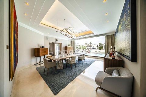 Villa en Signature Villas, Palm Jumeirah, Dubai, 6 dormitorios, 1365.12 m², № 140115 - foto 18
