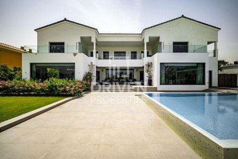 Villa en Signature Villas, Palm Jumeirah, Dubai, 6 dormitorios, 1365.12 m², № 140115 - foto 3