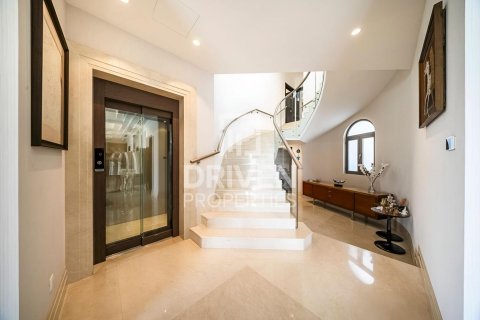 Villa en Signature Villas, Palm Jumeirah, Dubai, 6 dormitorios, 1365.12 m², № 140115 - foto 17