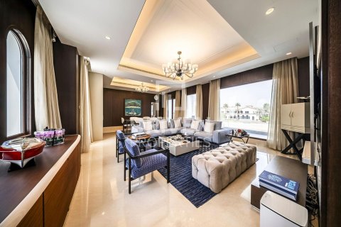Villa en Signature Villas, Palm Jumeirah, Dubai, 6 dormitorios, 1365.12 m², № 140115 - foto 6