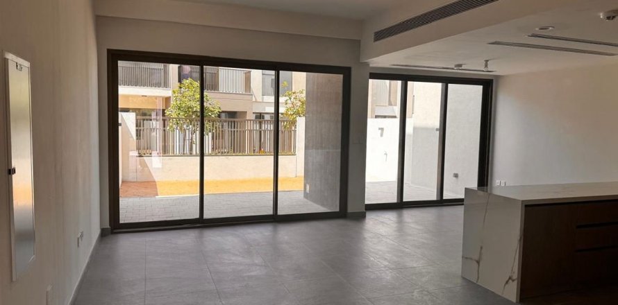 Townhouse in Dubai 4 bedrooms, 245.6 sq.m. № 58258