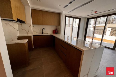 Townhouse in Dubai 4 bedrooms, 245.6 sq.m. № 58258 - photo 9