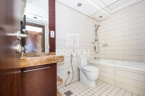 Apartment in Burj Views, Downtown Dubai (Downtown Burj Dubai), Dubai 1 bedroom, 84.45 sq.m. № 129396 - photo 3