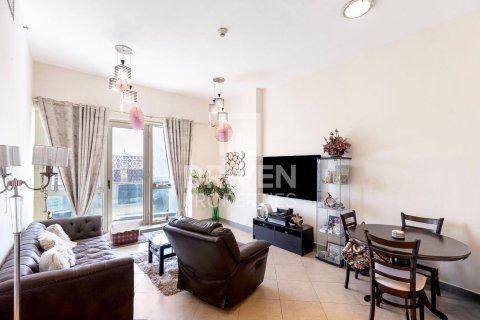 Apartment in Barsha Heights (Tecom), Dubai 2 bedrooms, 121 sq.m. № 19265 - photo 3